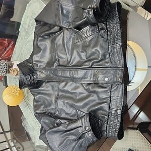 Beardmore x John Deer  men's black leather jacket Large like new Insulated